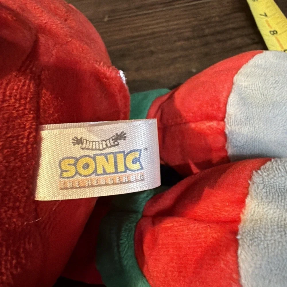 Sonic The Hedgehog Knuckles Hug-Me Shake Action Plush KidRobot 17 Inches Works!!